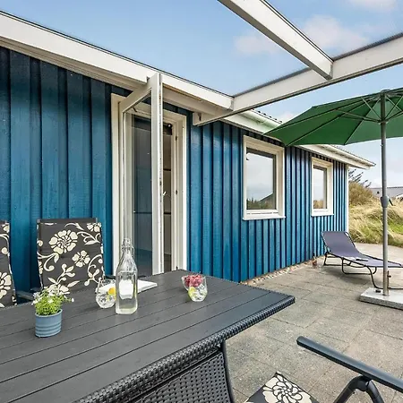2 Bedroom Awesome In Hvide Sande Holiday home Norre Lyngvig
