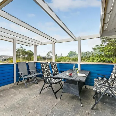 2 Bedroom Awesome In Hvide Sande Holiday home *