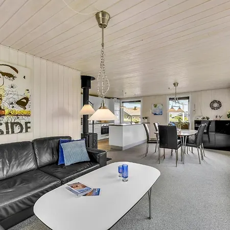Fyrmarken Feriehus *