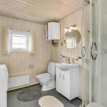 2 Bedroom Awesome In Hvide Sande * Norre Lyngvig